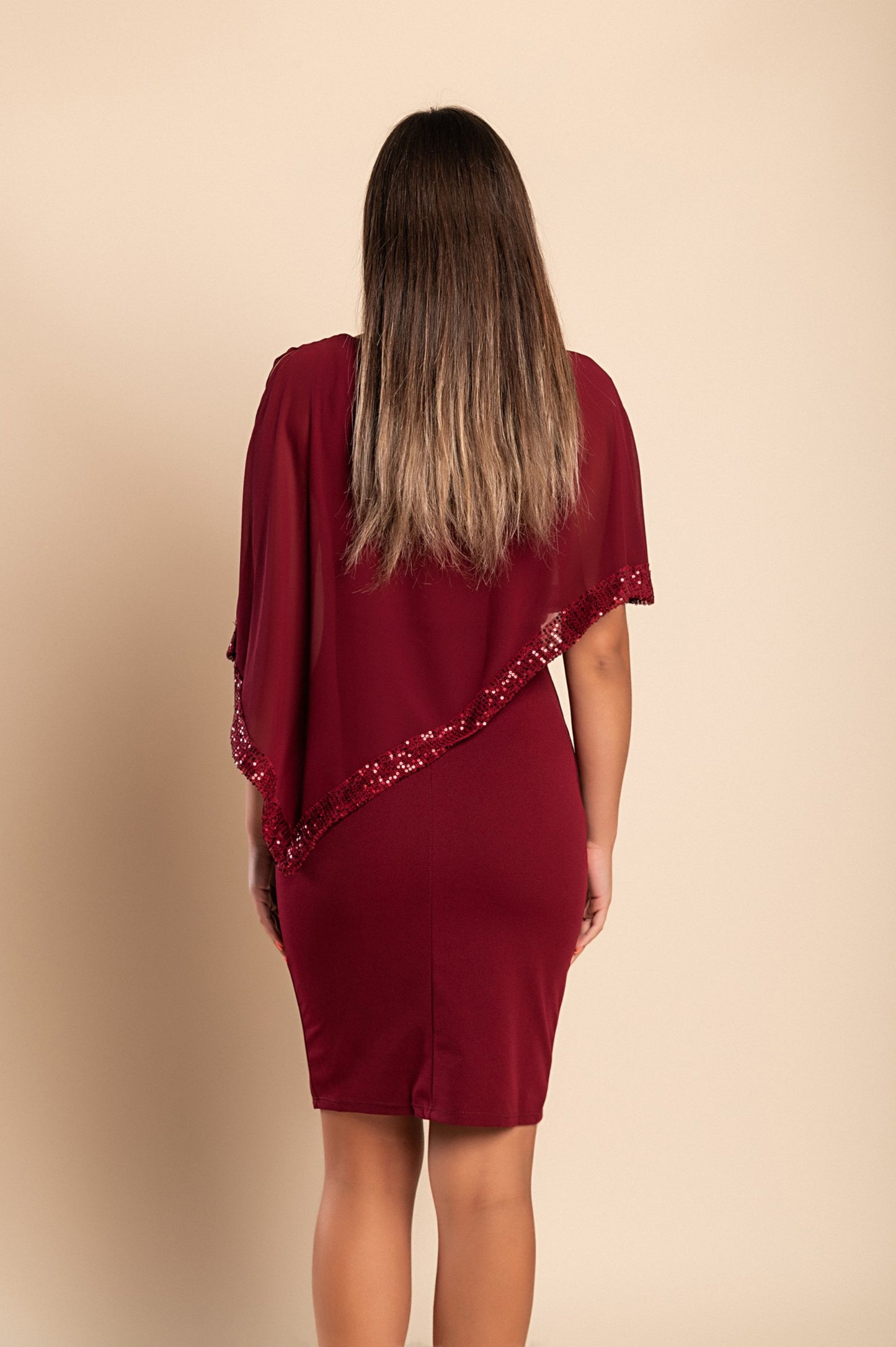 Vestido elegante Arlet con capa