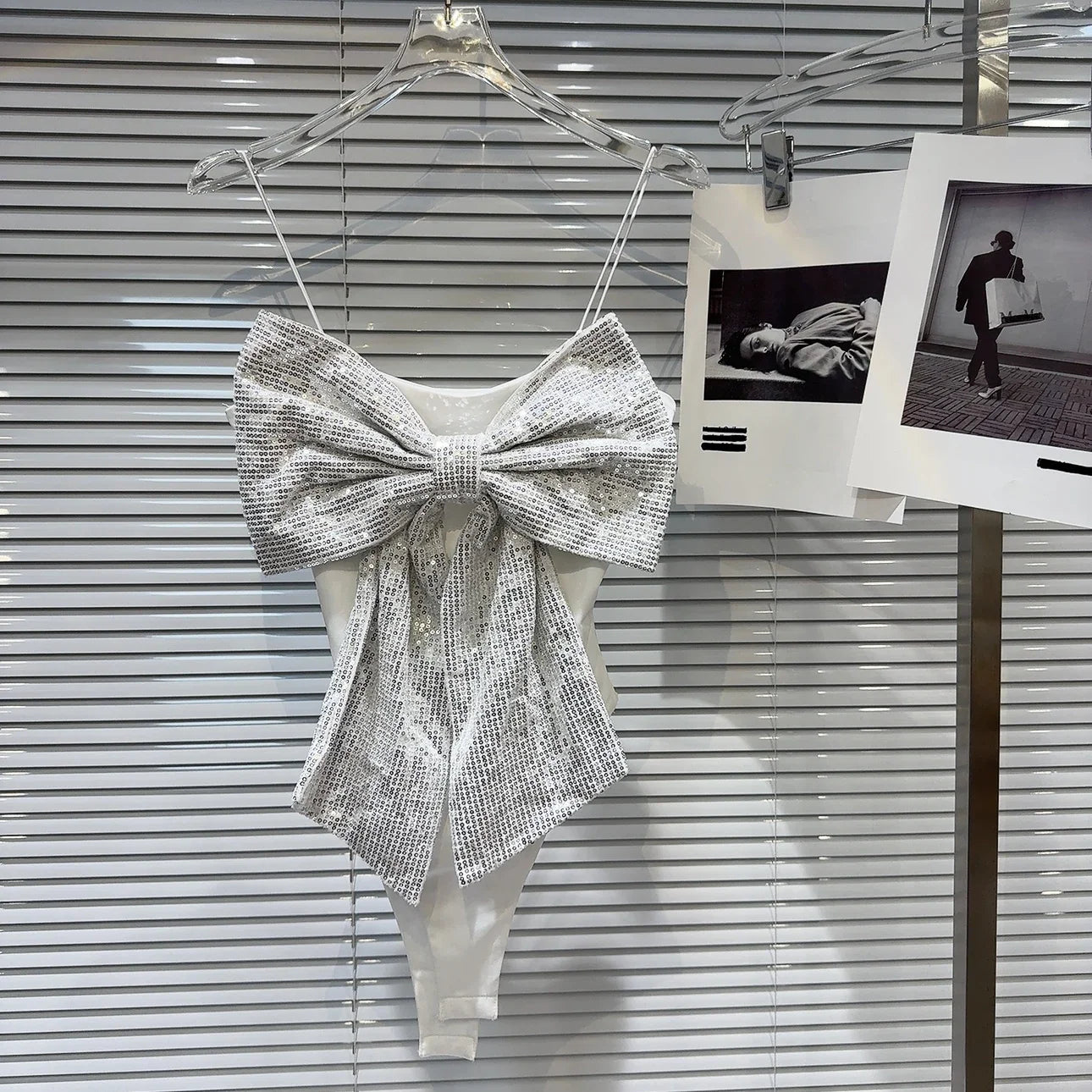 Davinia - Top con lazo grande y lentejuelas