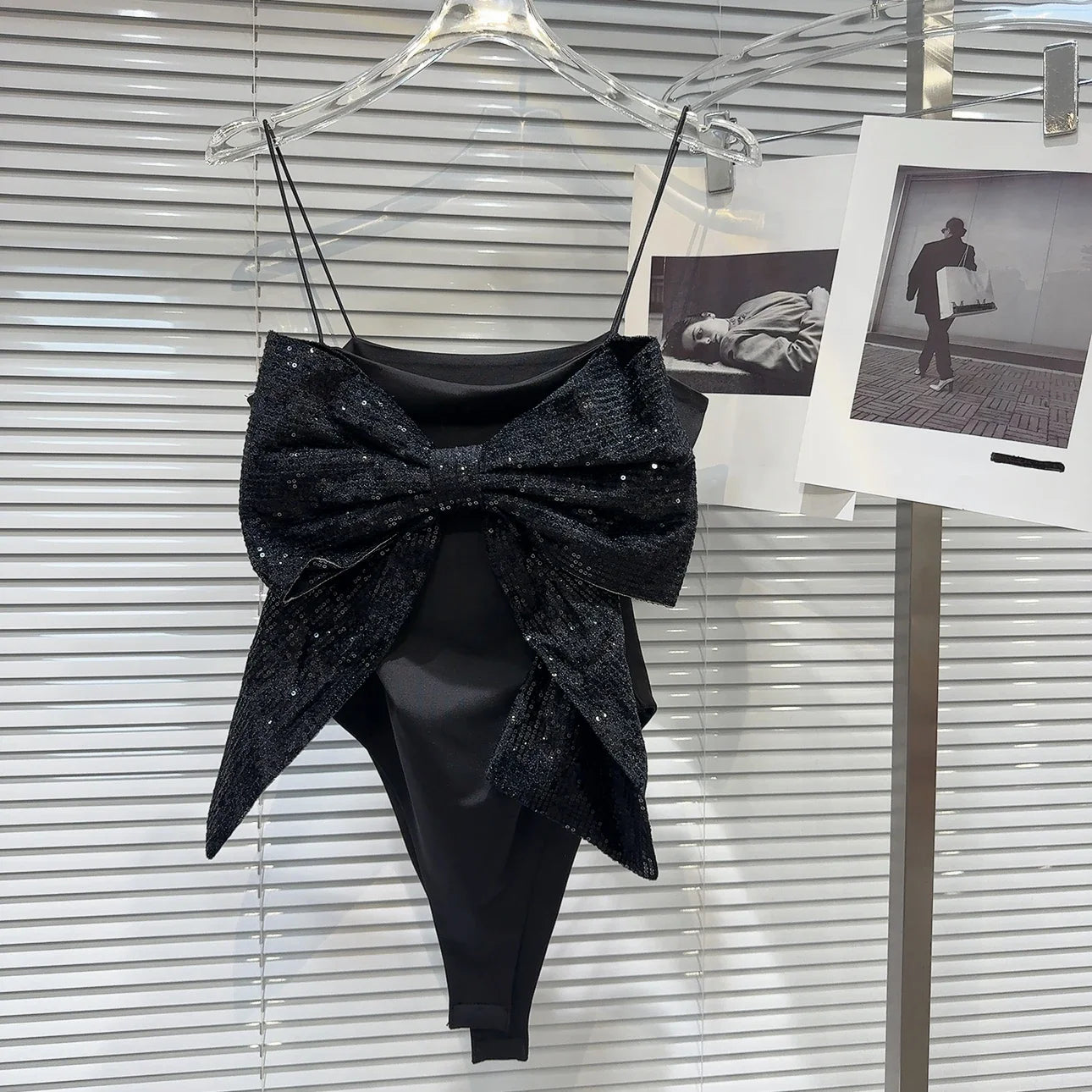 Davinia - Top con lazo grande y lentejuelas