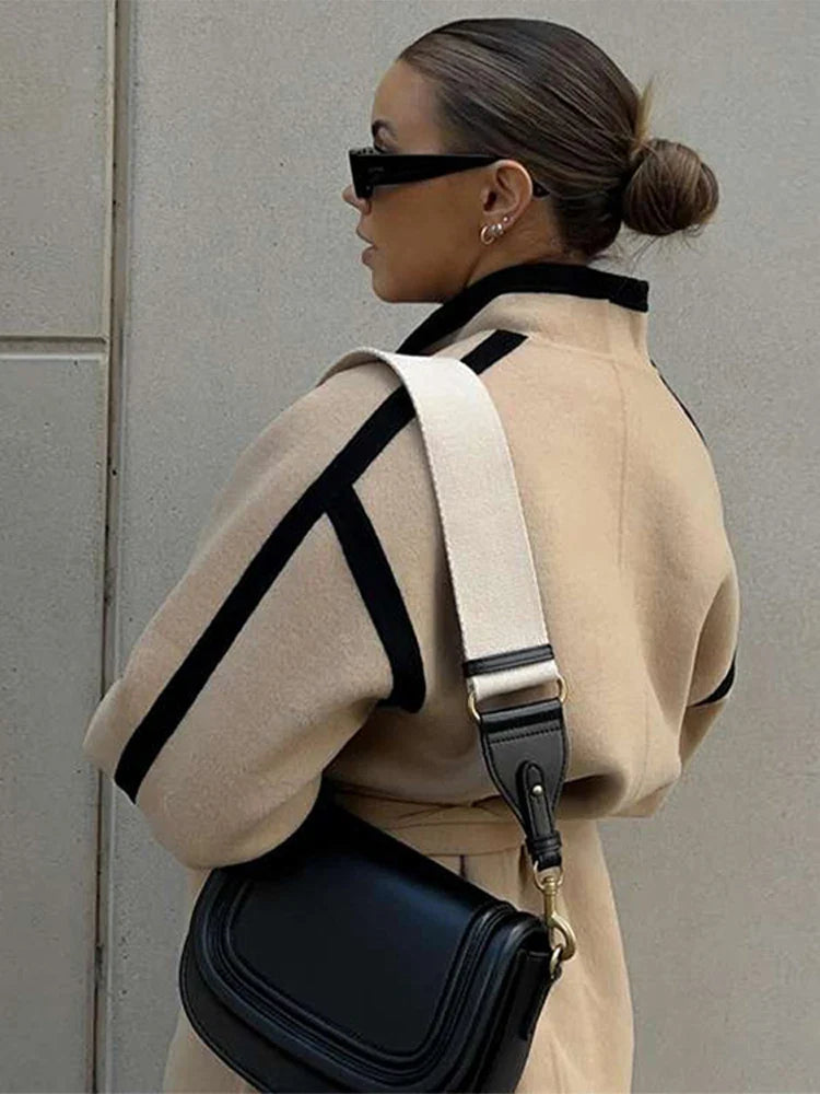 Sandra - Abrigo de lana con contraste empalmado