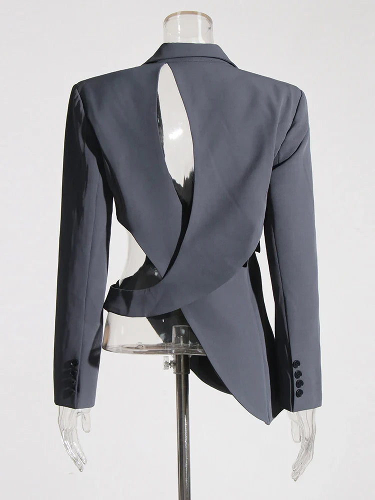 Noelia - Blazer con corte asimétrico y campana