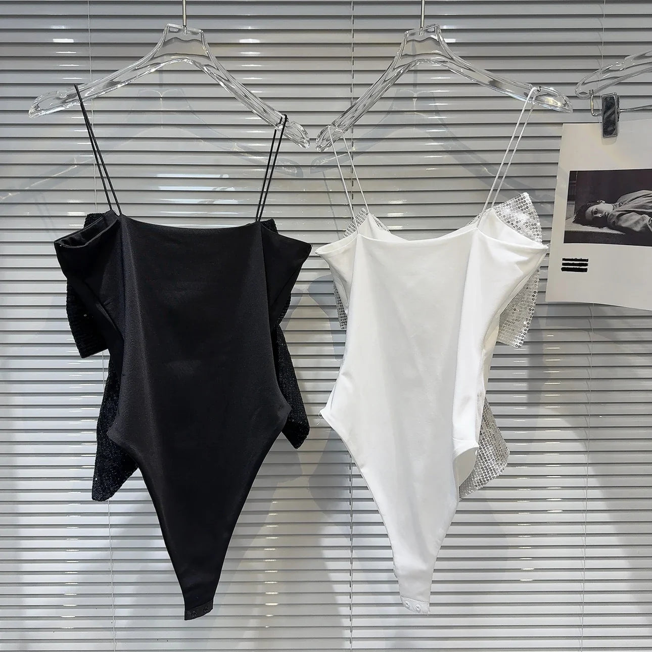 Davinia - Top con lazo grande y lentejuelas